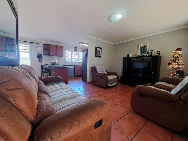 3 Bedroom Property for Sale in Vredekloof East Western Cape